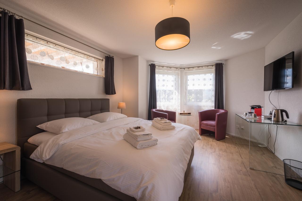 B+B Passifleur Delémont Esterno foto